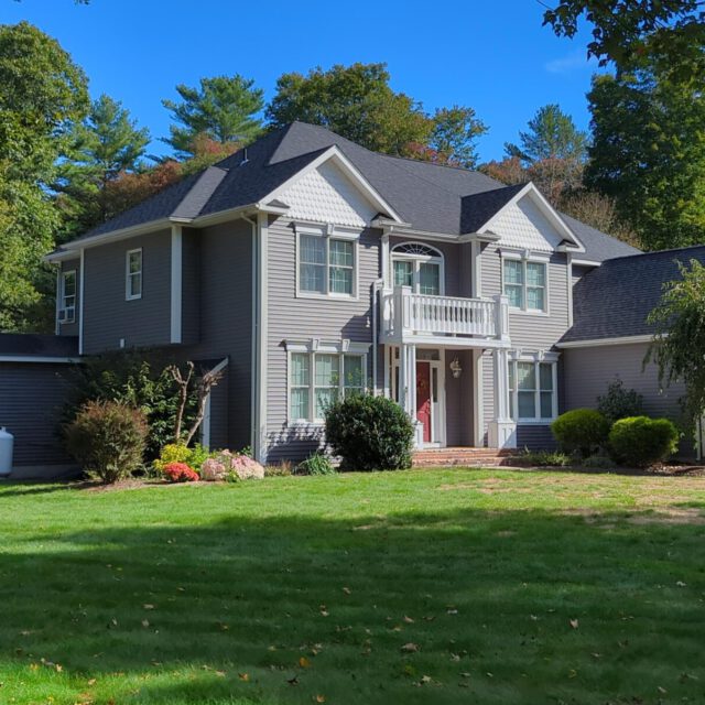 Owens Corning Onyx Black, replacement roof rhode island, roofing company johnston ri, roofing johnston ri, roofing ri, hire roofing company rhode island, roofers rhode island, quality roofing company ri, reliable roofing company ri, replacement roof ri