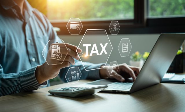 Rhode Island home energy rebates, Energy efficient roofing tax credit, RI Energy HEAT Loan 2026, Energy efficient siding incentives, Massachusetts home energy incentives, No-cost home energy assessment Rhode Island, How to claim federal tax credit for windows and doors 2026, Owens Corning Duration shingle energy efficiency, CertainTeed siding energy efficient installation, Rhode Island 0% financing for home improvements